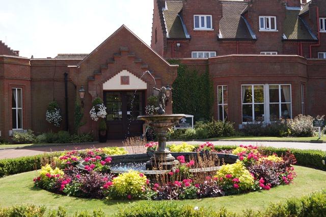 Sprowston Manor Hotel entrance