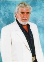 Peter White is Kenny Rogers