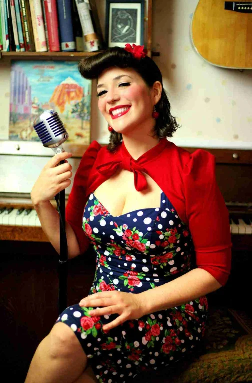 Jess The Vintage Singer